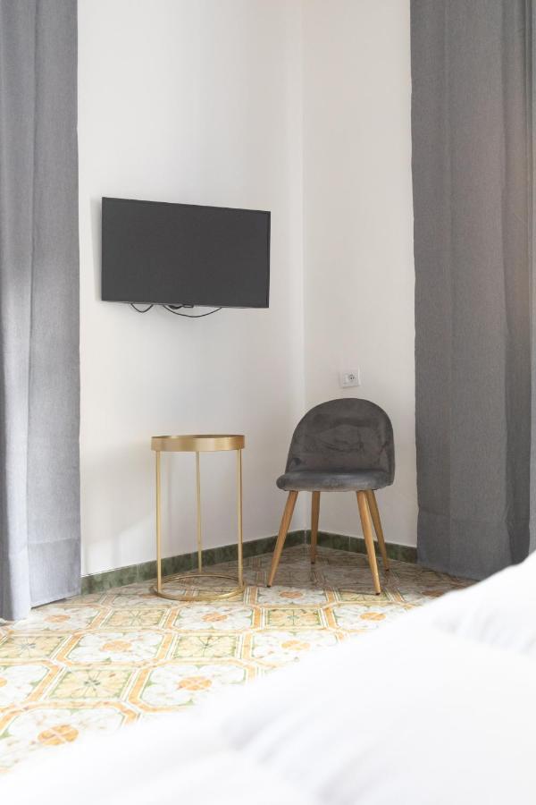 Nella'S Carlo III Apartment 나폴리 외부 사진