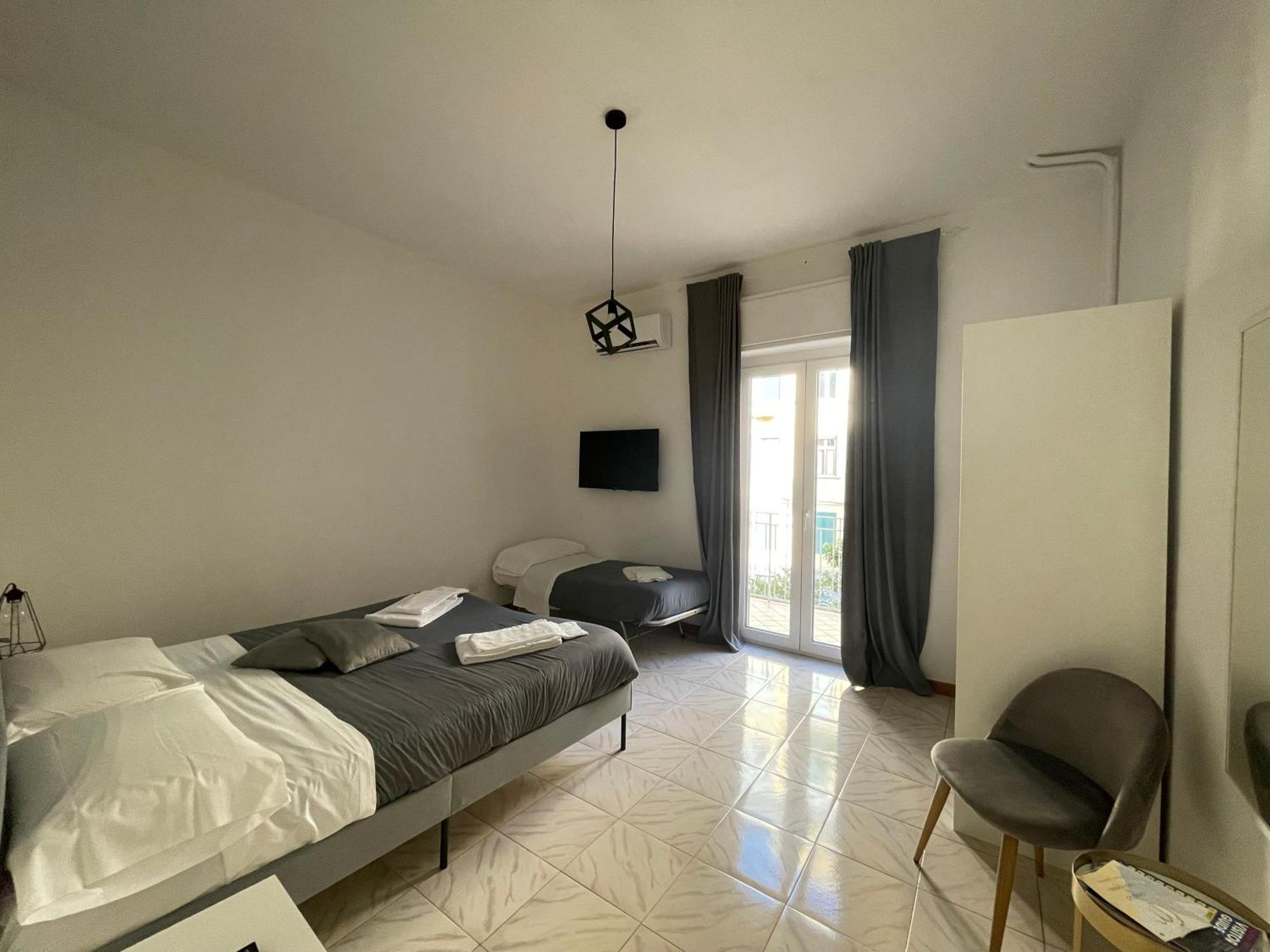Nella'S Carlo III Apartment 나폴리 외부 사진